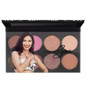MAC COSMETICS SELENA Selena La Rein Shadow pallete